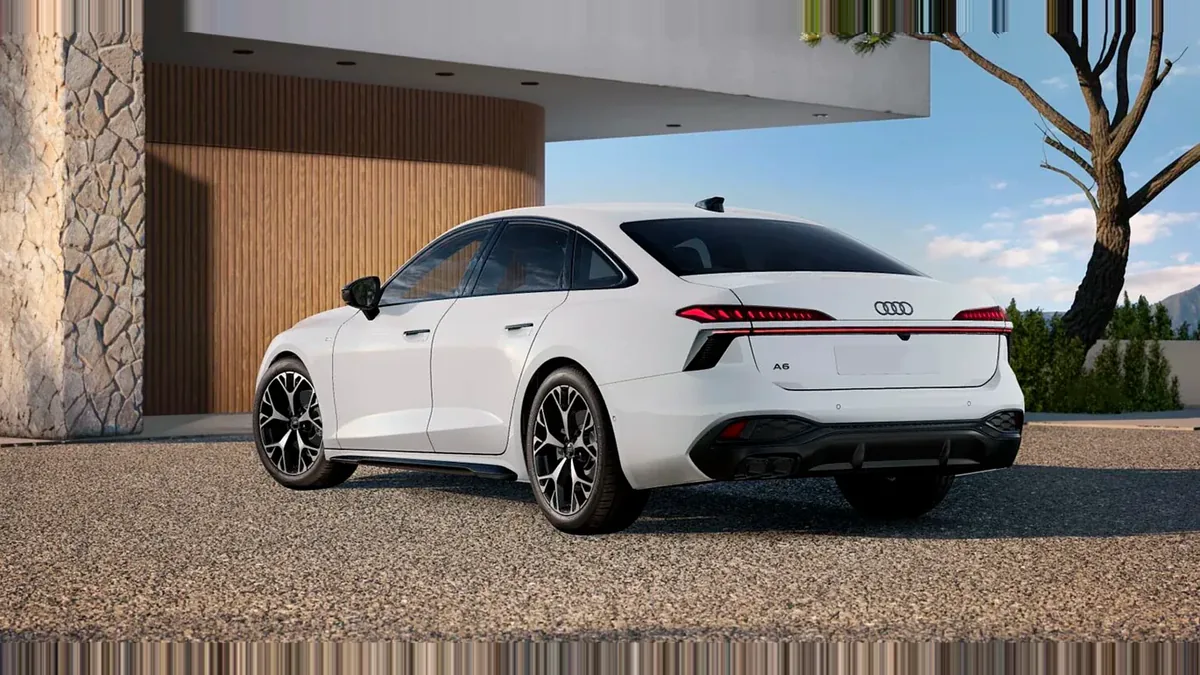 Audi A6 TDI 150kW (204CV) S Tronic Black Line en leasing — Trasera