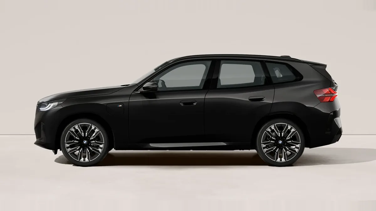 BMW X3 30e xDrive en leasing — Delantera