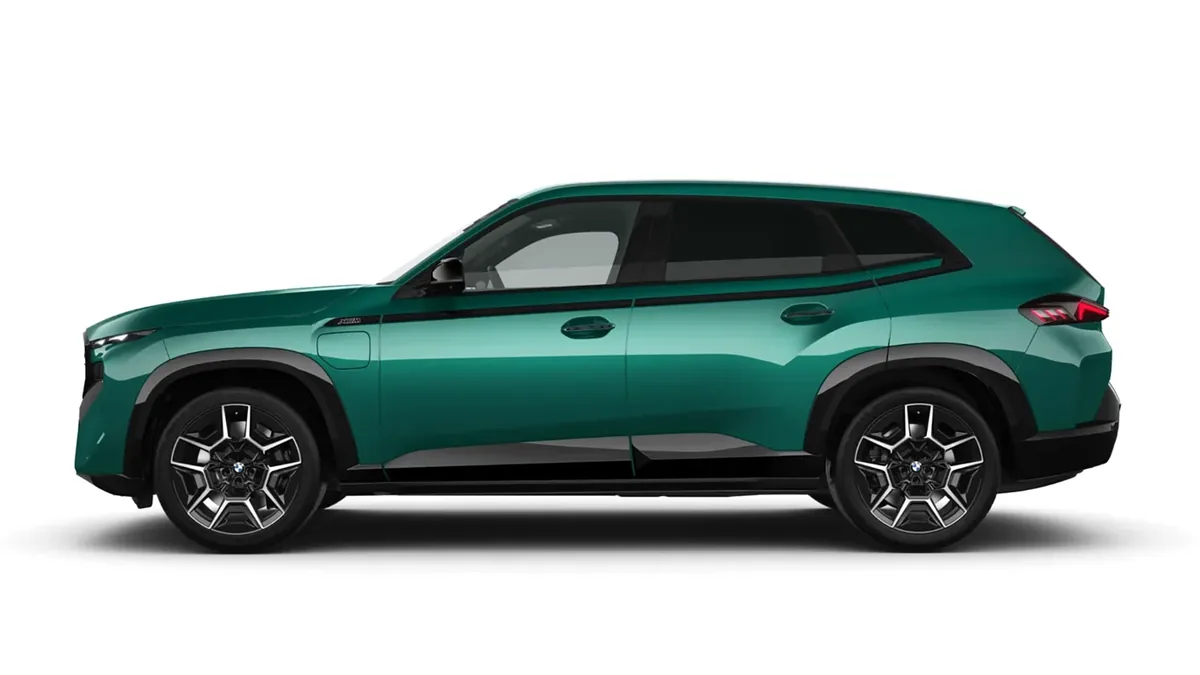 BMW XM 50e 350kW en leasing — Lateral