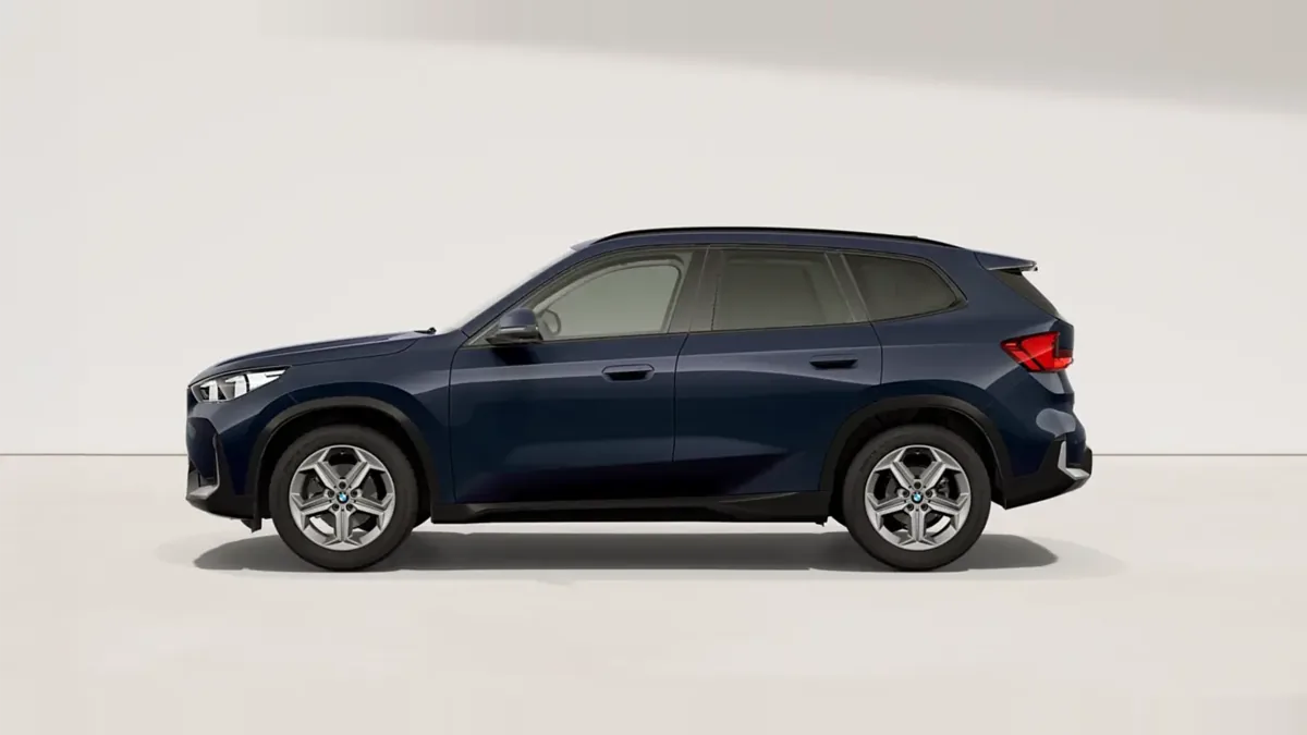 BMW X1 sDrive20d en leasing — Trasera
