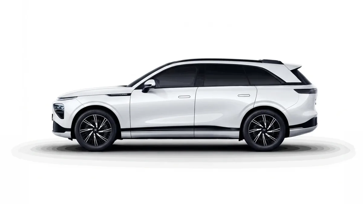 XPENG G9 AWD Performance en leasing — Trasera