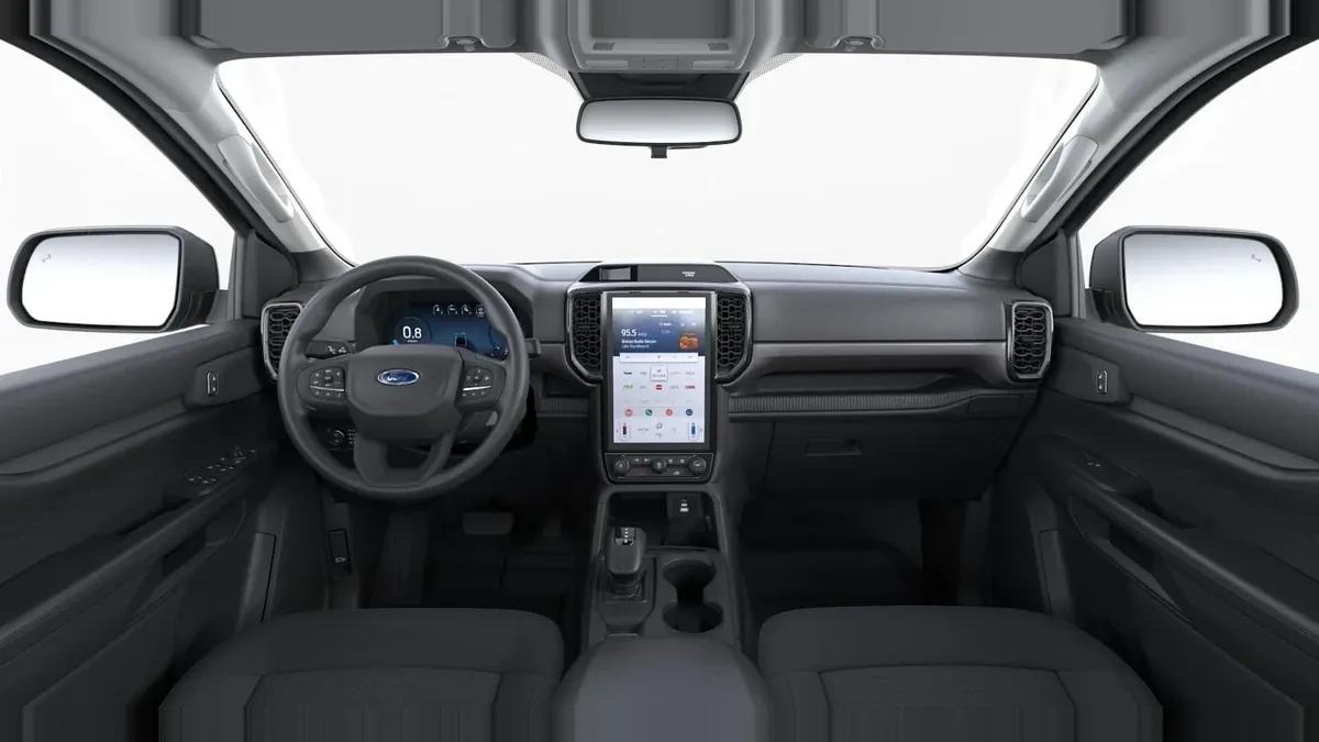 Ford Ranger XLT Doble Cabina 3.0 EcoBlue 240CV en leasing — Delantera