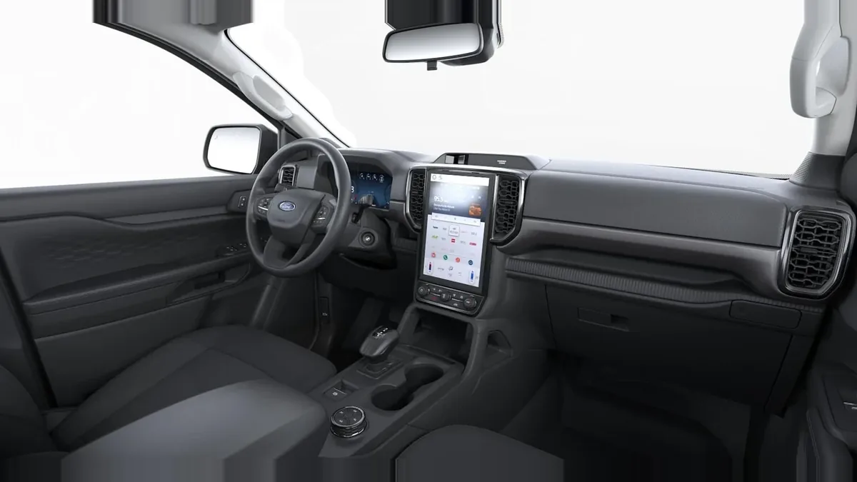 Ford Ranger XLT Doble Cabina 3.0 EcoBlue 240CV en leasing — Interior