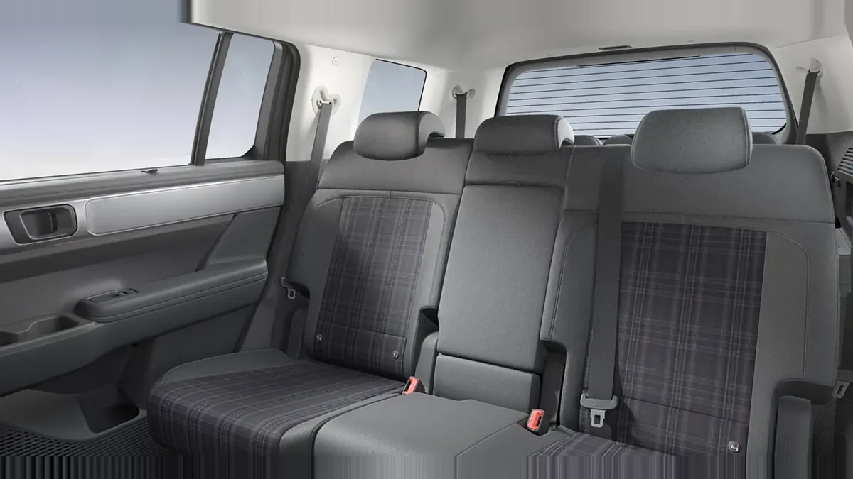 Hyundai Santa Fe 1.6 T-GDI Maxx PHEV 252CV 4x4 6AT en leasing — vista 16