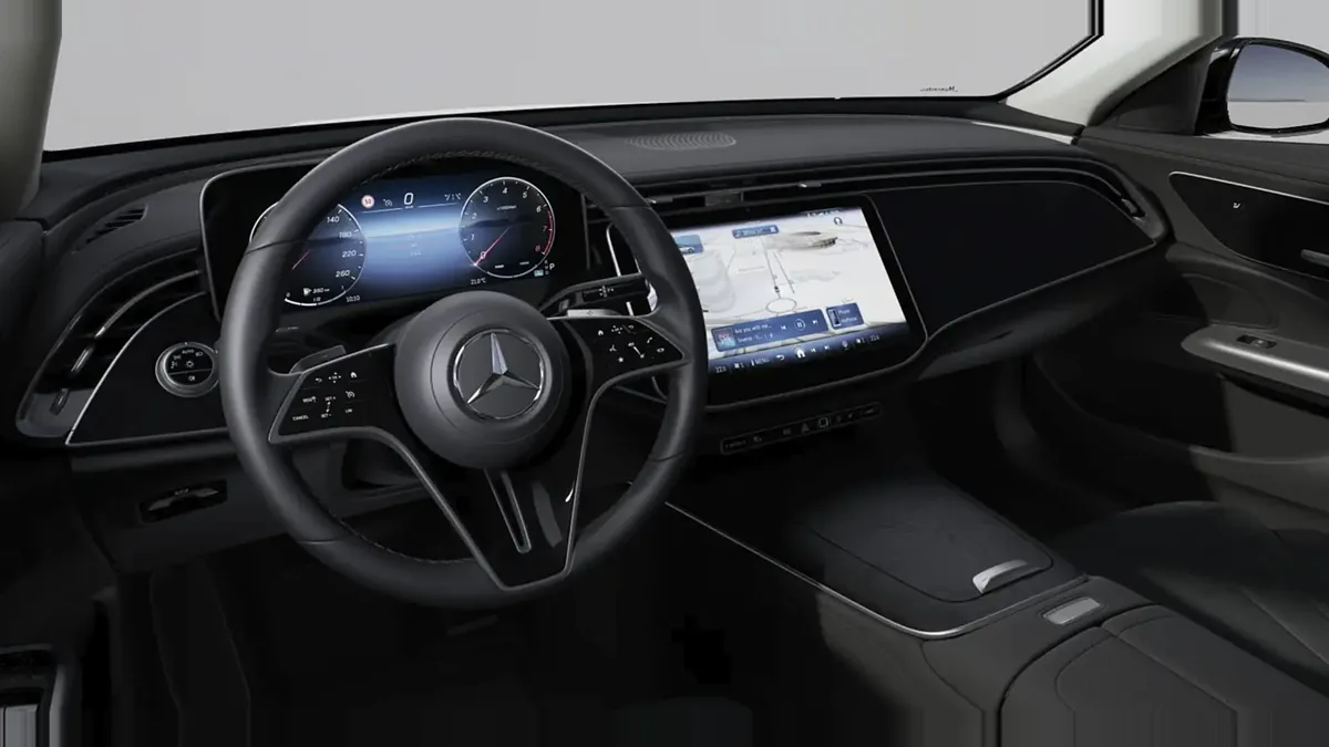 Mercedes-Benz Clase E 200 en leasing — Delantera