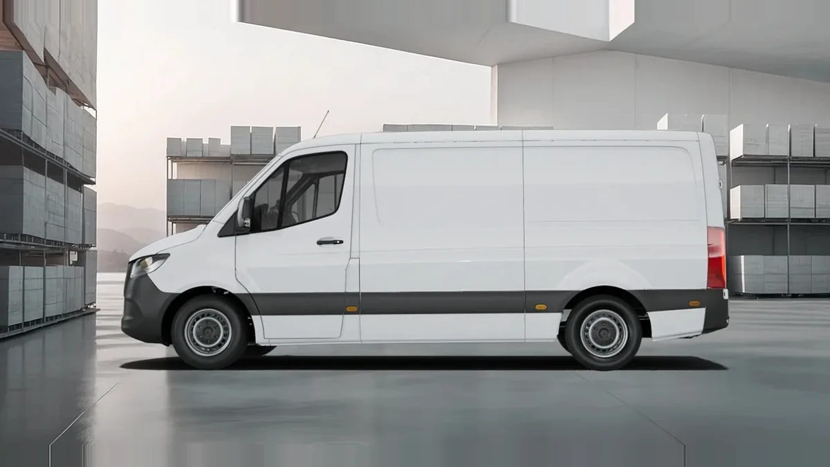 Mercedes-Benz Sprinter 315 CDI Medio Pro en leasing — Lateral