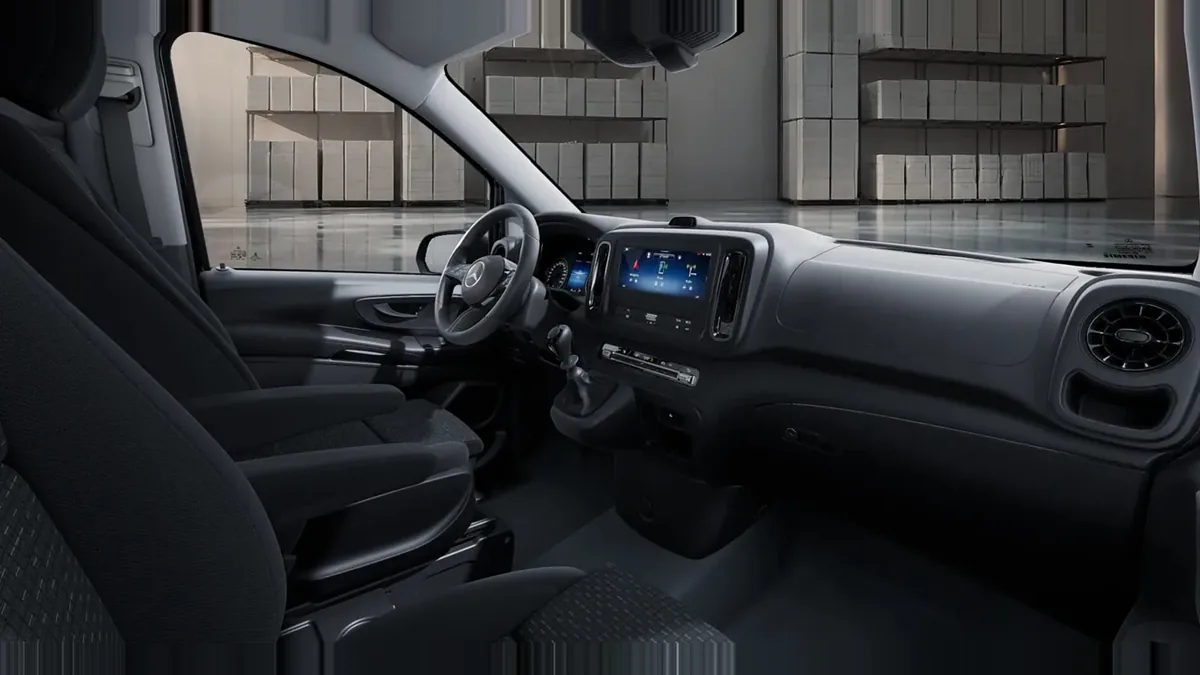 Mercedes-Benz Vito 110CDI 75kW Furgón Pro Larga en leasing — Interior