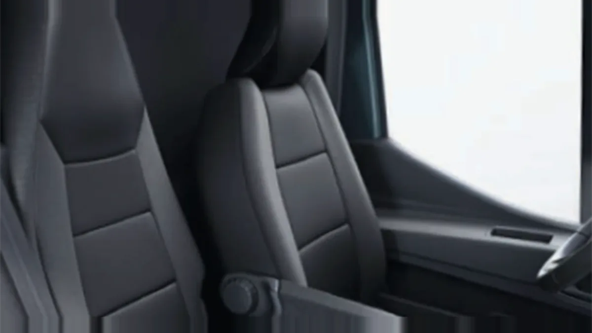 Nissan Interstar N1 L2H2 (3.5T) dCi 96kW (130CV) FWD Acenta en leasing — Interior