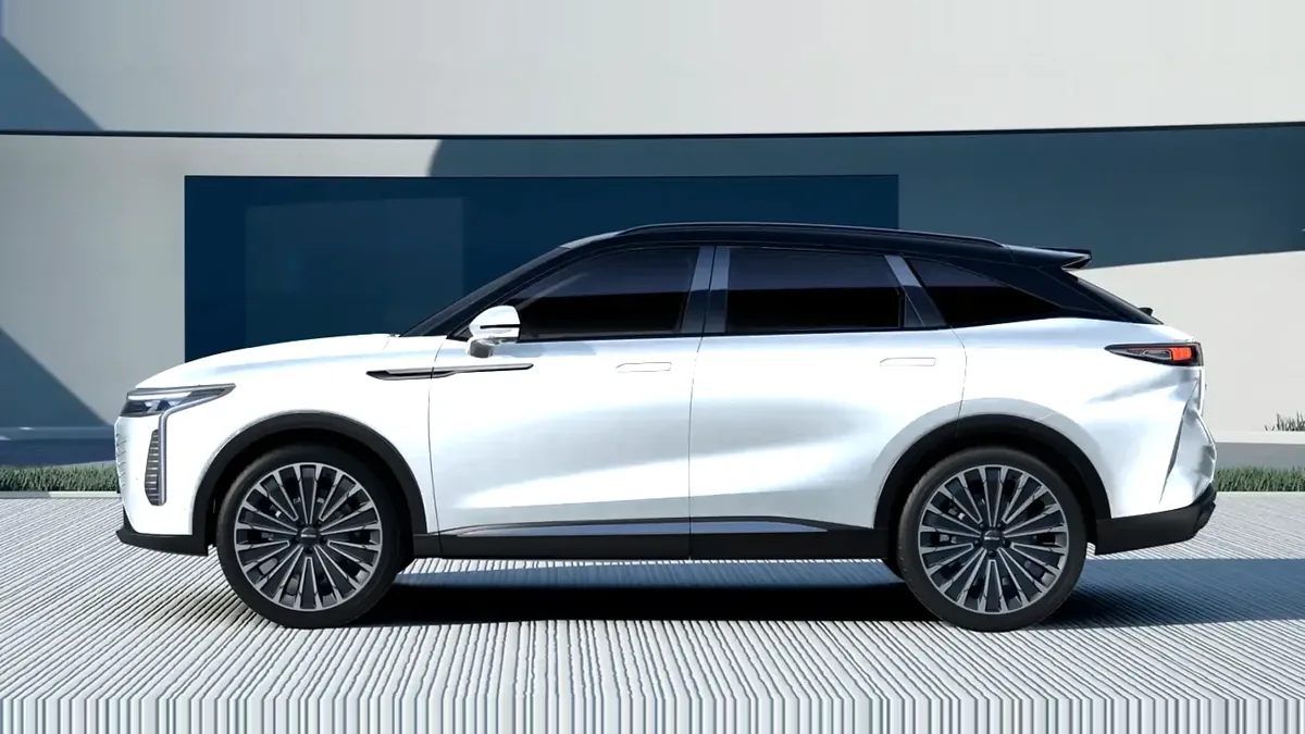 Omoda 9 1.5 TGDI Híbrido Premium 537CV en leasing — Trasera