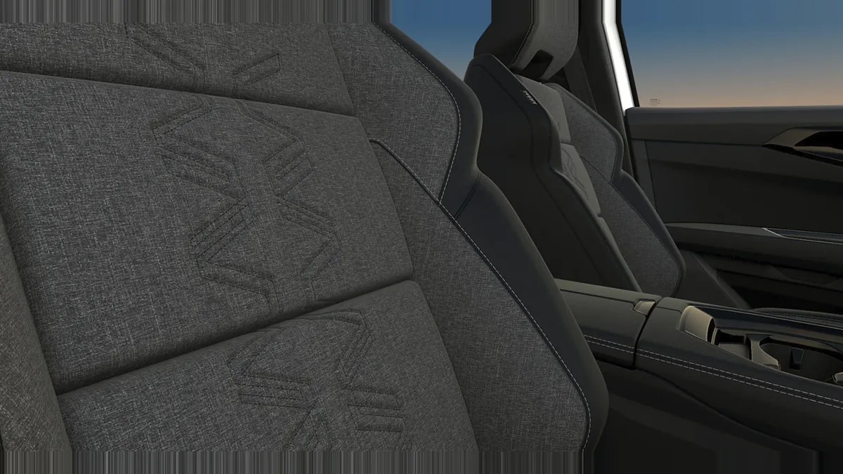 Renault Austral E-Tech Full Hybrid Evolution 147kW en leasing — Interior